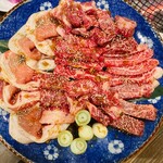 炭火焼肉 久 - 