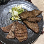 Gyuutan To Wagyuu Yaki Aoba - 牛たん塩焼きと牛カルビタレ焼き