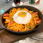 pub&cuisine Salooon!!