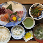 磯丸水産 - 刺身盛り合わせ定食