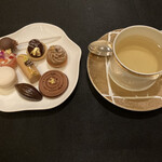 ガストロノミー ジョエル・ロブション - 