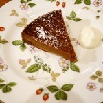 ダズンロージス - キャラメルケーキ