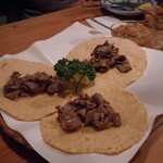 ラ・カシータ - Tacos de Res（牛肉のタコス）