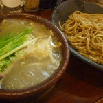 麺や　つるり - 極上きまぐれつけ麺 牡蠣入り　960円（旧価格）