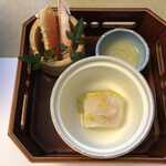 Kani Douraku - かに会席「美咲」のカニ酢と季節の一品