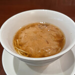 ジョーズ シャンハイ ニューヨーク  - ふかひれあんかけ汁そば