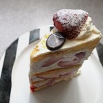 パティスリー カーヴァンソン - 苺(甘玉)のショートケーキ