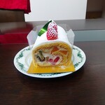 フランス菓子 葦 - ロール・オ・セゾン（中身）