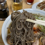 いろは本店 - 肉そばアップ