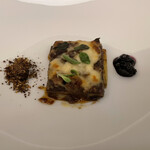 SALONE TOKYO - ラザーニャ　蝦夷鹿のラグー