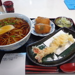 味奈登庵 - 「海老天そば」 \480 と「いなり」 \150