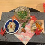 Sushi Akazu Kabuto - 前菜盛り　焼き魚や野菜も入ってる