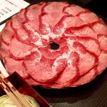 Tanshabu Nabe To Yakiniku No Mise Koizumi - 3人前のタン