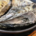魚介ビストロ　sasaya - 蒸牡蠣ボルケーノスタイル