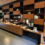 星のや京都 - 本も色々