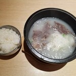 韓国料理 カンガンスルレ東館 - ソルロンタン