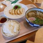 キンシャサ - 餃子定食￥５８０