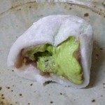 京都宇治 森半 - 2012.12 抹茶の方です割って見ました、、たっぷりな抹茶！