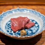 肉割烹 上 - ハツの漬け 地辛子