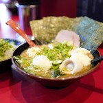 横浜ラーメン おか本 - 