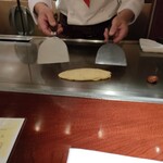 ステーキハウス ケルン アネックス - オムレツ制作中♡