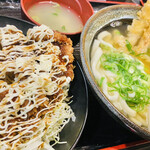 資さんうどん - 料理写真:チキンカツ丼　ごぼう天うどん
