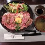 馬刺しと焼き鳥 グルマン三年坂 - 