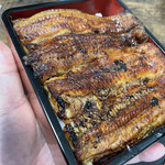 八ツ目や にしむら - 『鰻蒲焼大串¥2,400』
      『肝串¥400』