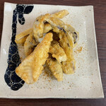 A e B - タルティーボ、さわら、かきのフリット