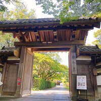日出町的山荘 - 立派な門構え。格式があります。