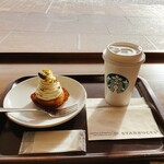 スターバックス・コーヒー - ピスタチオクリームケーキとカフェモカ