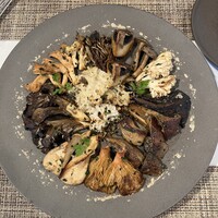 E.Bu.Ri.Ko - 本日のキノコの一皿