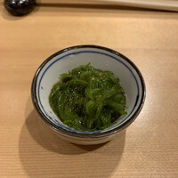 まんてん鮨 日比谷オクロジ店 - めかぶ
