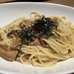 キーズカフェ - 舞茸とベーコンの和風パスタ　640円