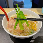 超純水採麺 天国屋 - 小松菜
