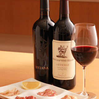 A carefully selected wine list that allows you to enjoy your meal and wine♪