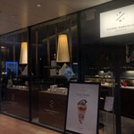 ピエール マルコリーニ - 外観