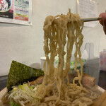 らー麺　Do・Ni・Bo - 太ちぢれ麺をリフト⤴️