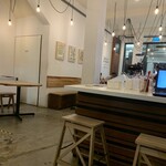 Creamier Handcrafted Ice Cream and Coffee - 店内