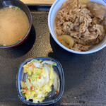 Yoshinoya - 朝牛セット（481円）
                        牛丼小盛、お新香