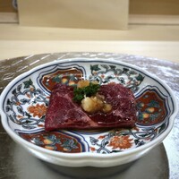 鮨 そえ島 -  ◆尾の身、群馬の辛子大根で・・こちらの「尾の身」は甘み・旨味を感じ、いつも美味しい。