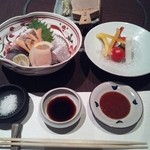 和味の宿　角上楼 - 刺身は魚だけでなく野菜も…。