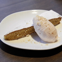 TOKi - タルタ デ サンティアゴ