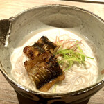 神楽坂 石かわ - 胡麻出汁の煮麺に焼き穴子　この取り合わせが美味しいとは想像出来ませんが完成されたお料理になるんですね♫