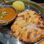 Indhian Rasoi - チーズナンとキーマーカレー