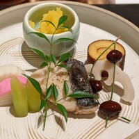 丸の内一丁目 しち十二候 - 