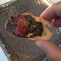 ラトラス - バジルソース＆アンチョビのトースト