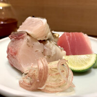 京味 もと井 - 答志島のトロサワラ、戸井の本マグロ、青森のヒラメ、海苔醤油、藻塩