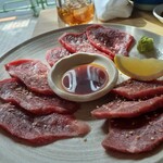 Sumibi Yakiniku Horumon Yokoduna Sanshirou - 