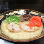 とんこつラーメン 拉餃びー - とんこつラーメン（￥650）
